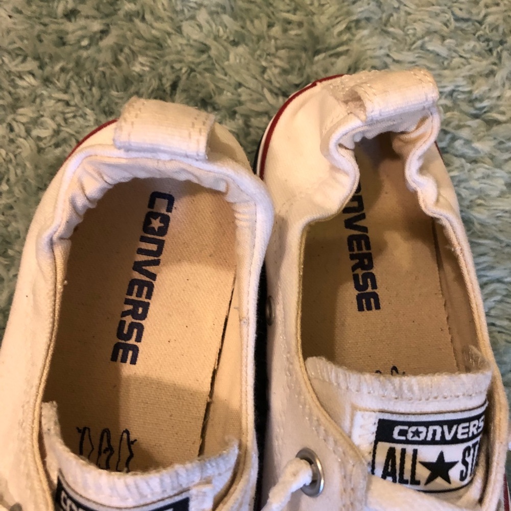 White converse - Picture 2 of 5